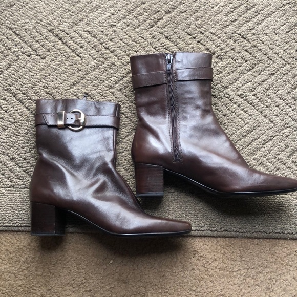 Bandolino Shoes - Brown Bandolino booties